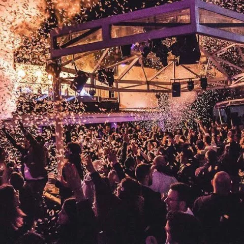 1 ingresso Byblos